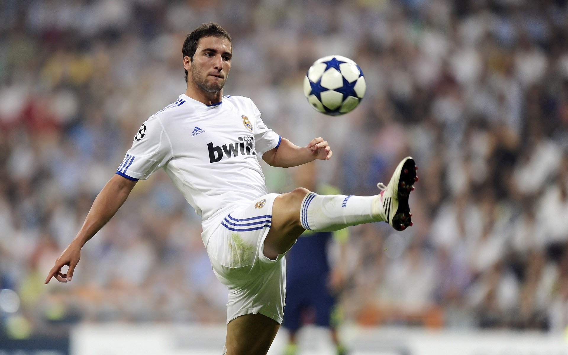 足球比赛投注技巧分享，足球联赛投注